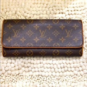✨Authentic Louis Vuitton✨ Clutch/ Crossbody